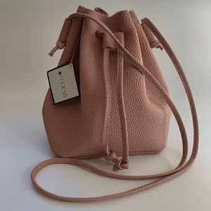 NWT Macy’s Bucket Bag in Blush Pink